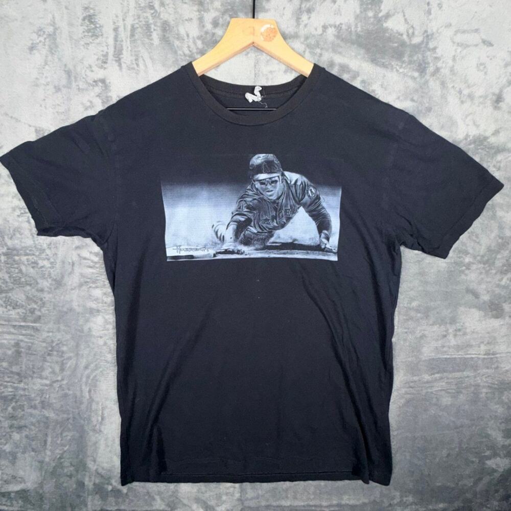 Next Level Apparel Mens T-Shirt L Black Baseball‎ Player Graphic Short Sleeve
